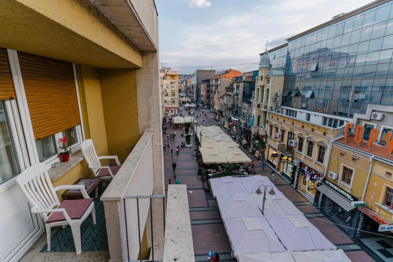 Downtown Ni